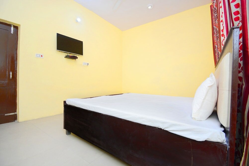 Фото Spot On 38845 Gursimran Complex