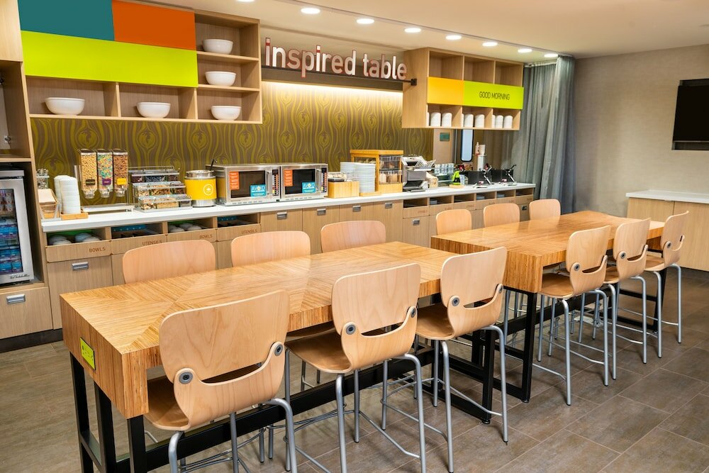 Фото Home2 Suites by Hilton Bakersfield