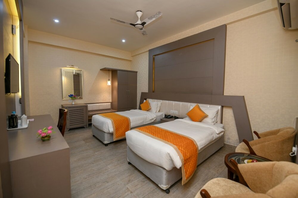 Фото Hotel Jataka Inn