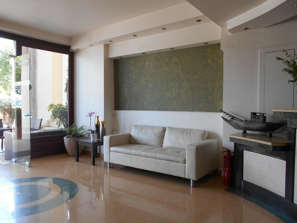 Фото Galaxy Hotel