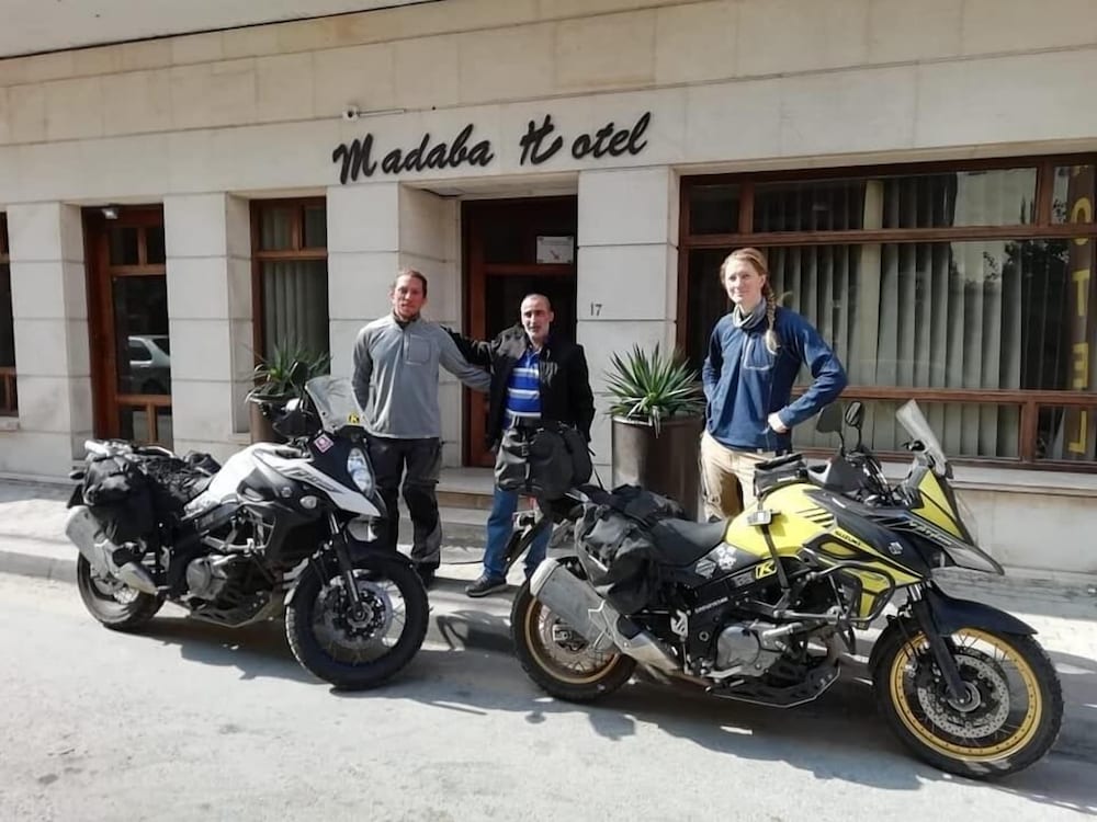 Фото Madaba Hotel