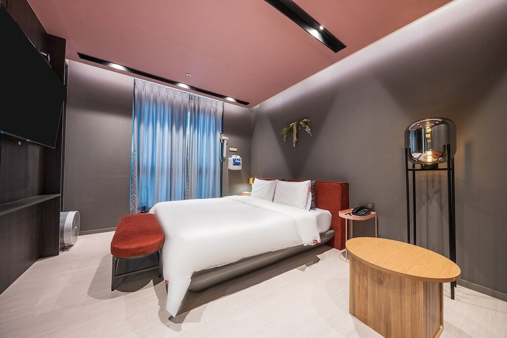 Фото Brown Dot Hotel Masan