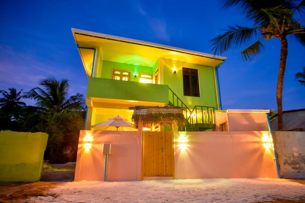 Фото отеля 1