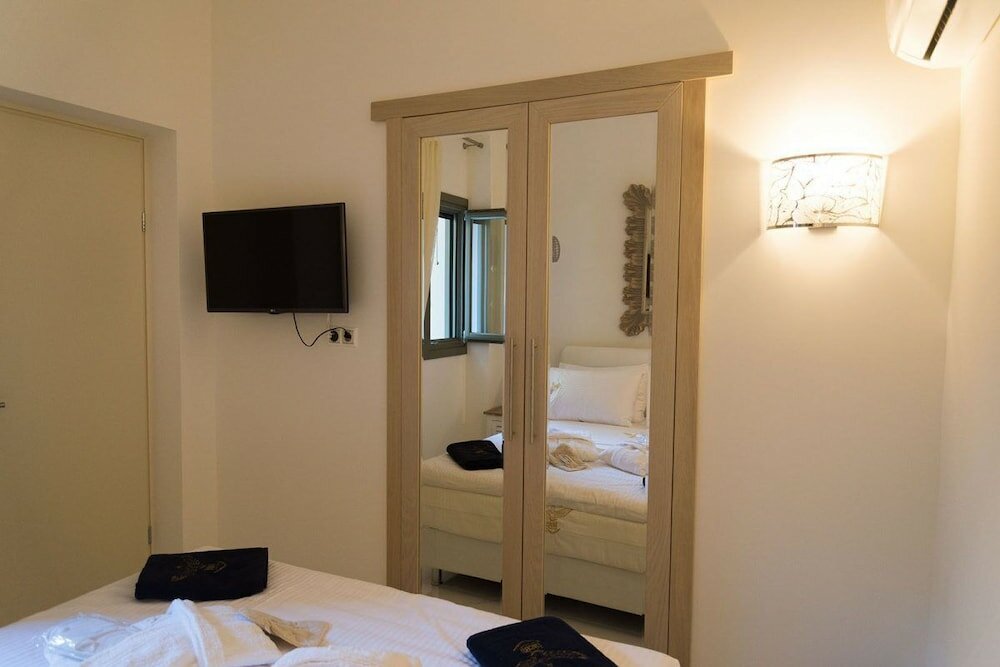 Фото Faces Art Suites