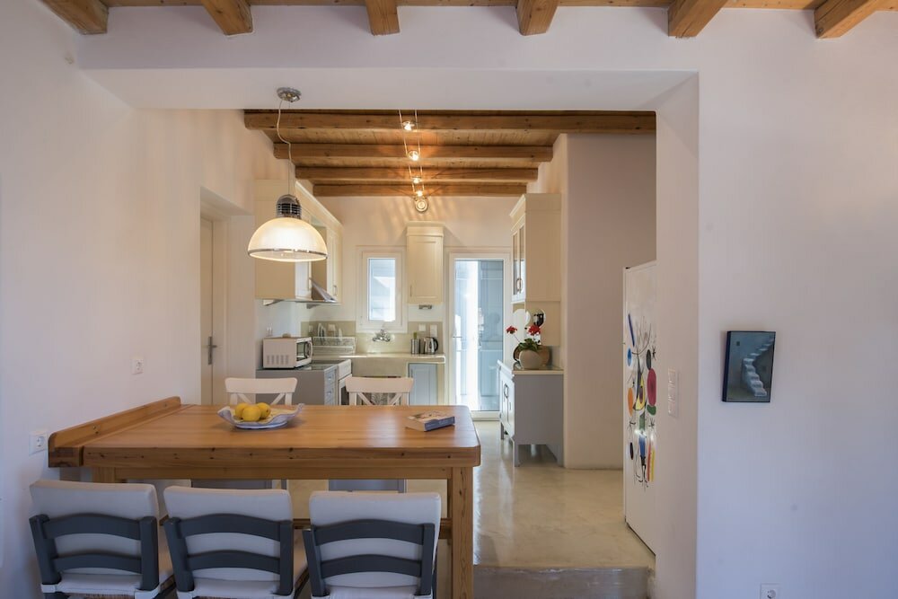 Фото Athina Ios Villa