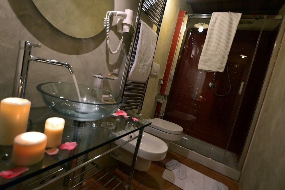 Фото Robur Marsorum Albergo Diffuso