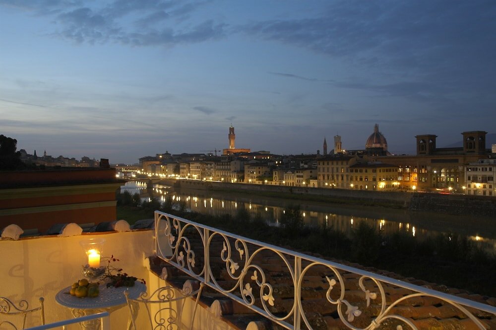 Фото Serristori Palace Residence