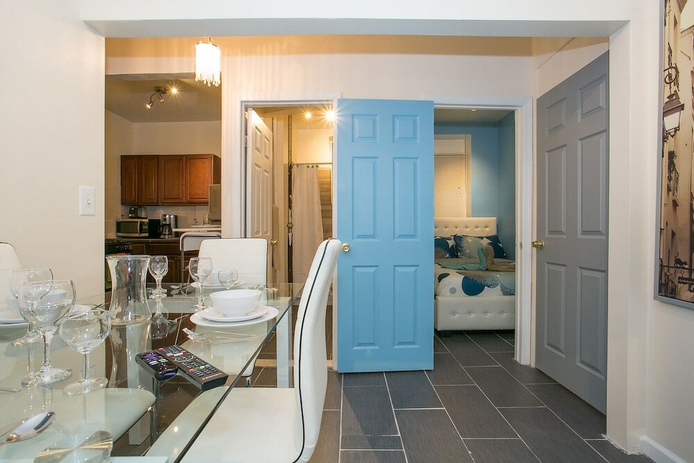 Фото Washington Heights Apartments