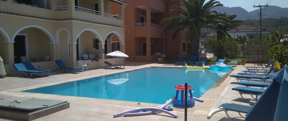 Фото Katerina Pool Apartments