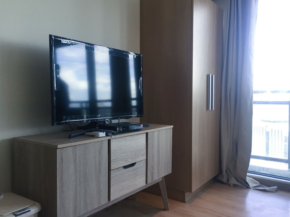 Фото Hi Home At The Knightsbridge Residences