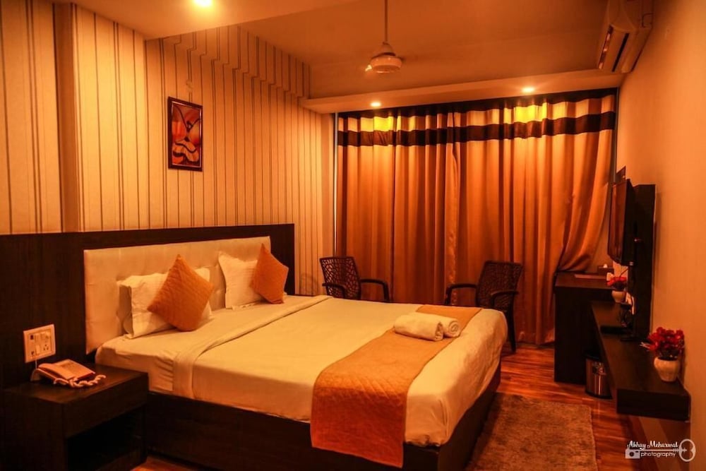 Фото Paradise Ganga - A River Side Hotel