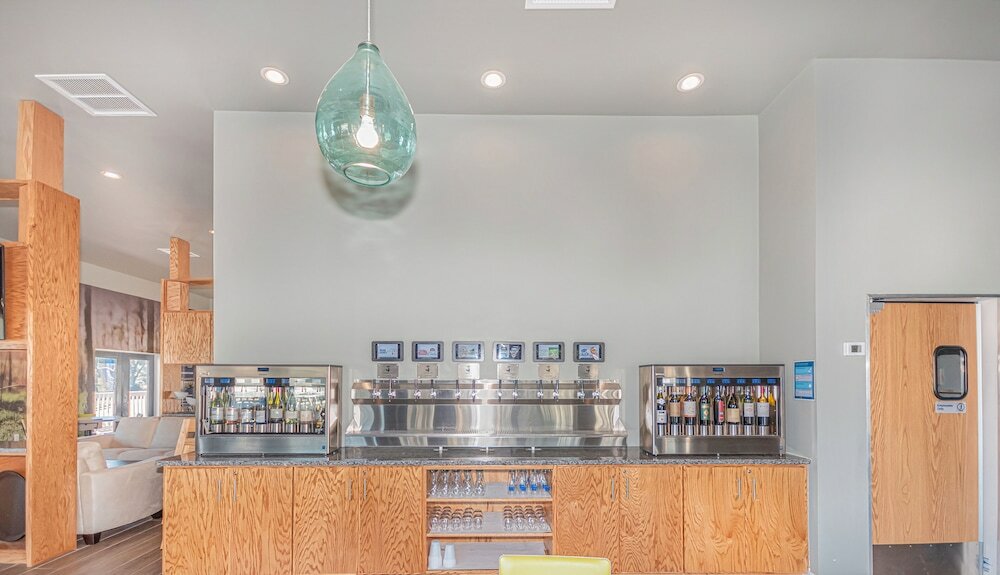 Фото Seven Hills Suites