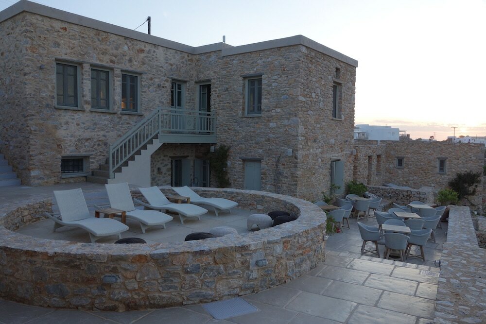 Фото Themonies Luxury Suites