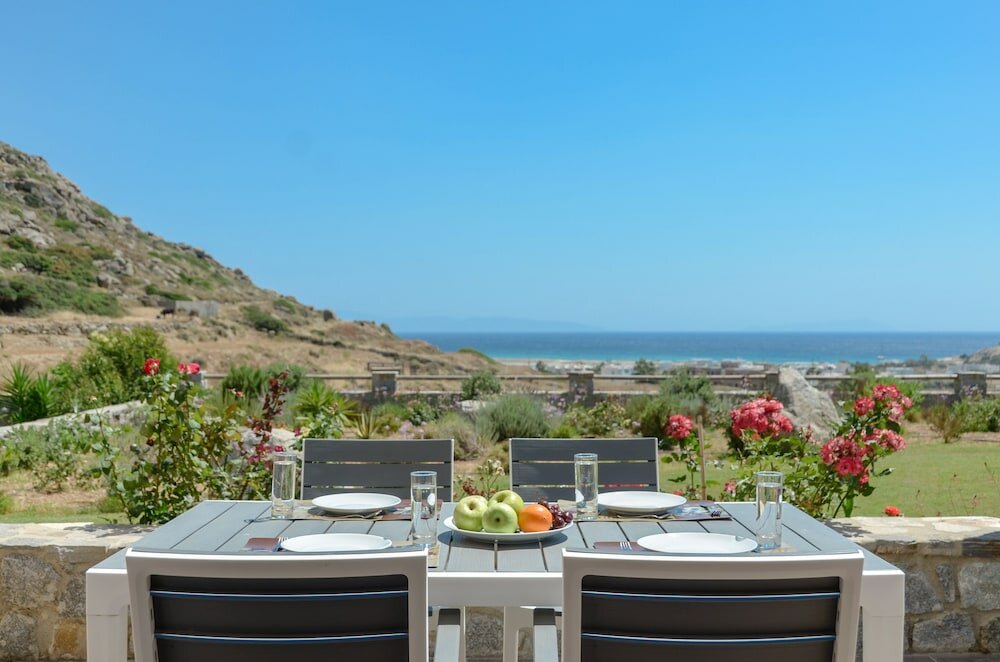 Фото Naxos Luxury Villas