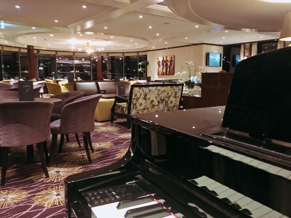 Фото Select Ms Charles Dickens - Neuss