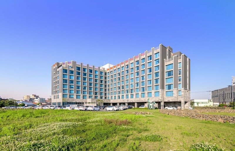 Гостиница Brown Suites Jeju Hotel & Resort
