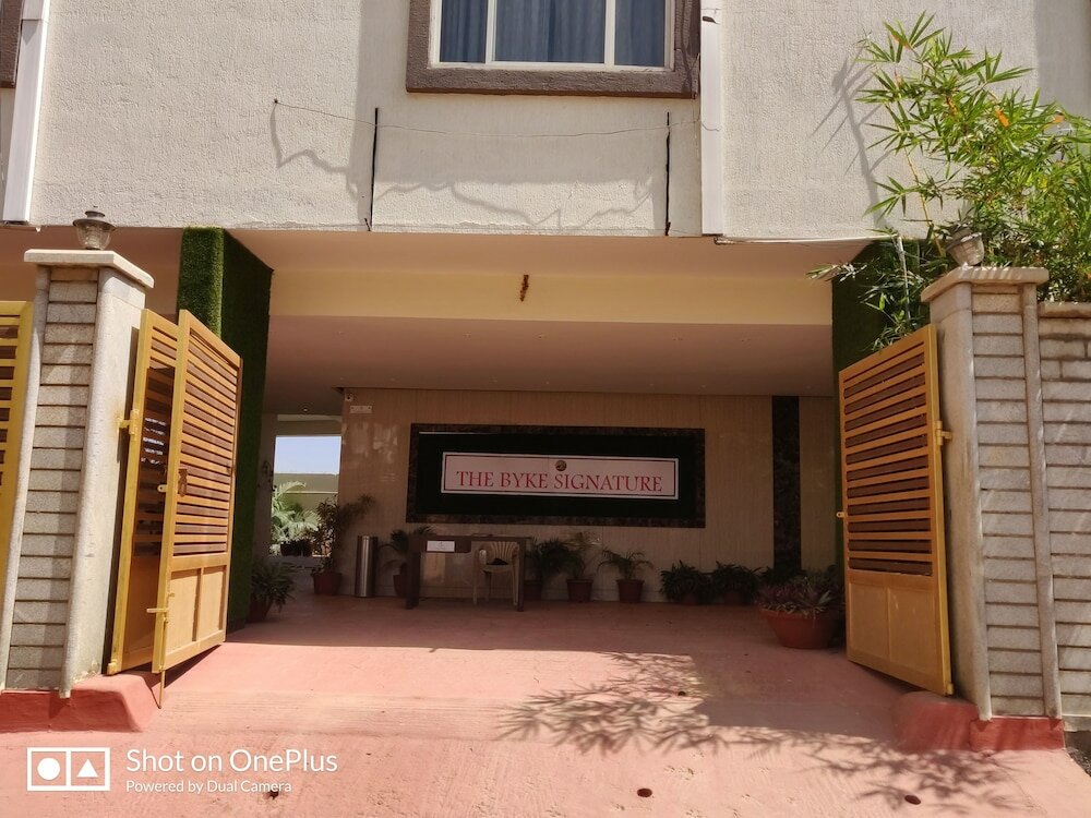 Фото Отель The Byke Signature