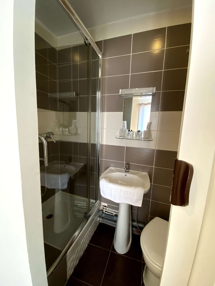 Фото Kyriad Direct Beziers Centre