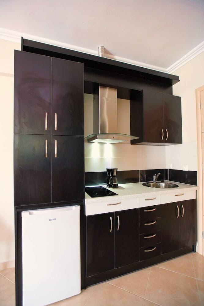 Фото Sun & Sea Luxury Hotel