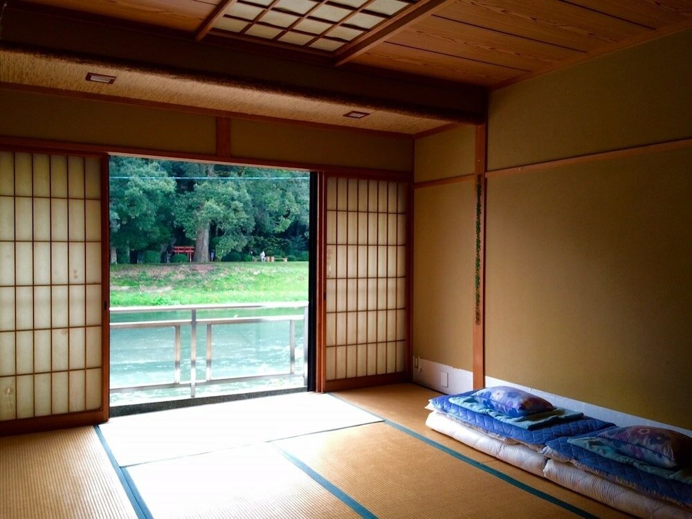 Фото Yasuragi Guest House & Bar