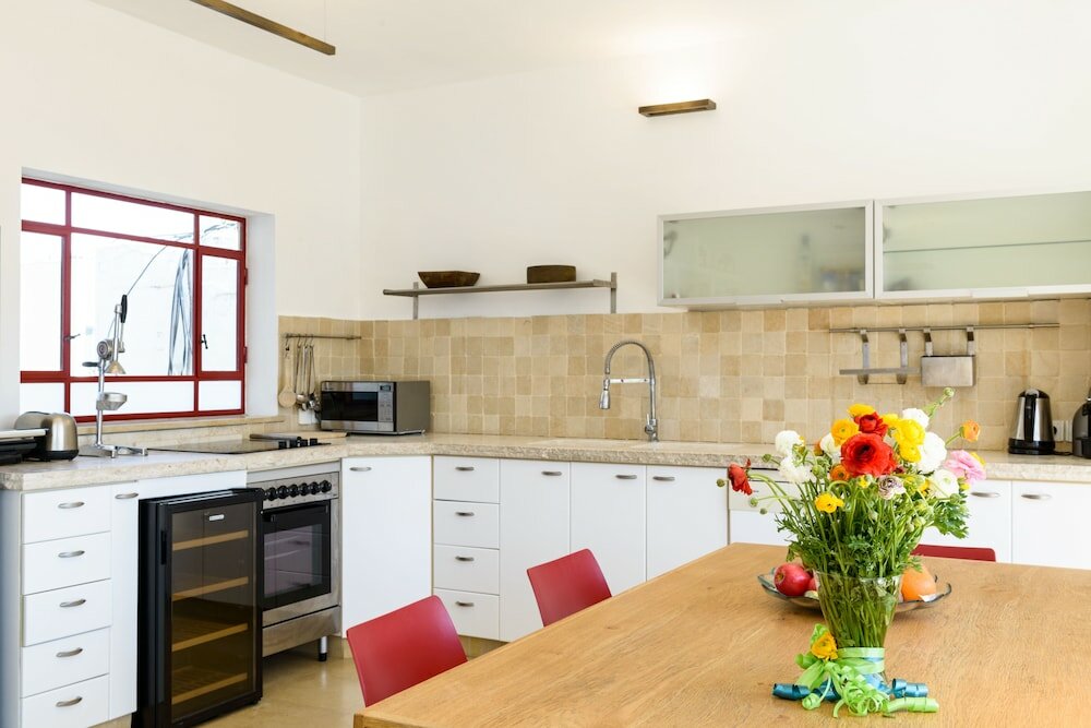 Фото Апартаменты Elegant 2br with Veranda by FeelHome