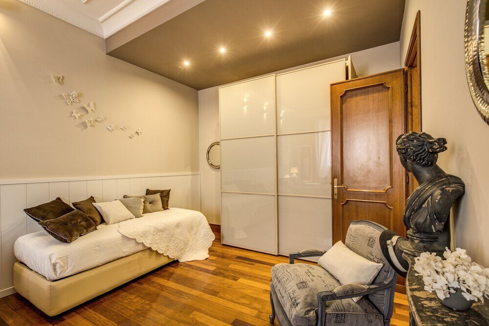 Фото Spanish Steps Miracle Suite