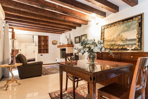 Гостиница Serenissima Authentic Venice в Венеции