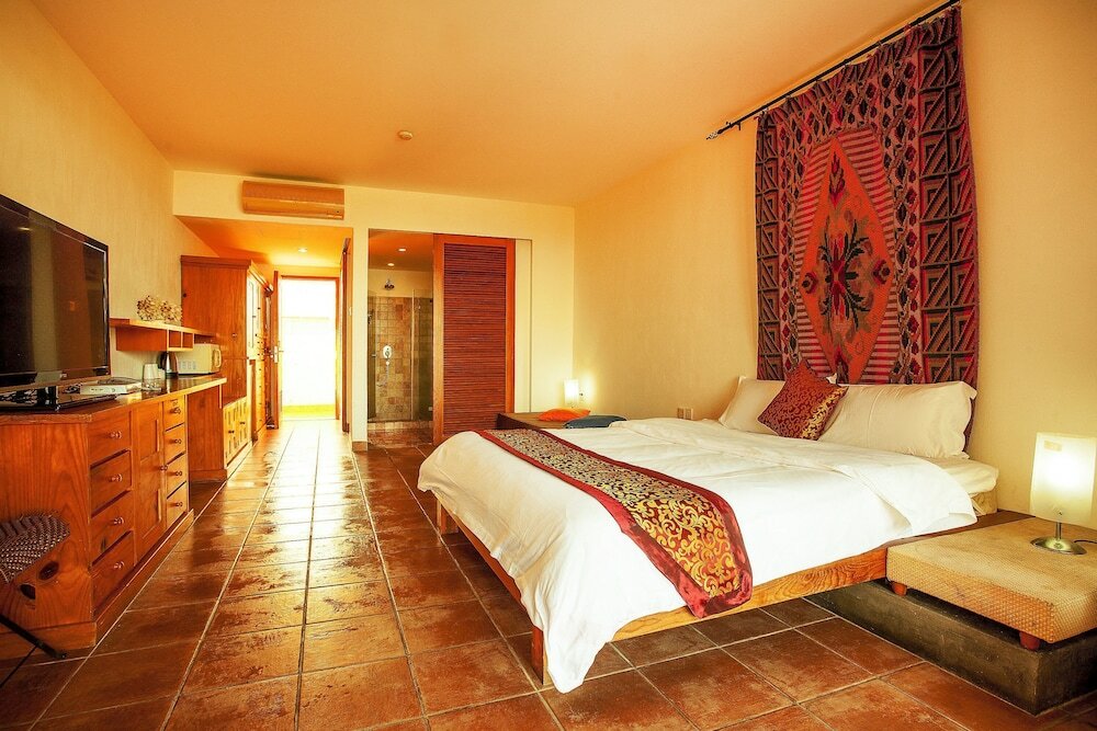 Фото Ling Hai Apartment