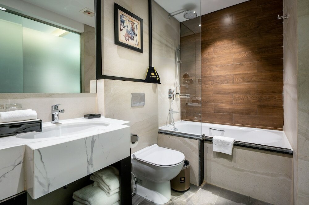 Фото Conifer Grand Hotel