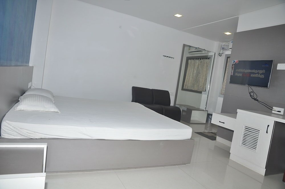 Фото Kalaimagal Residency