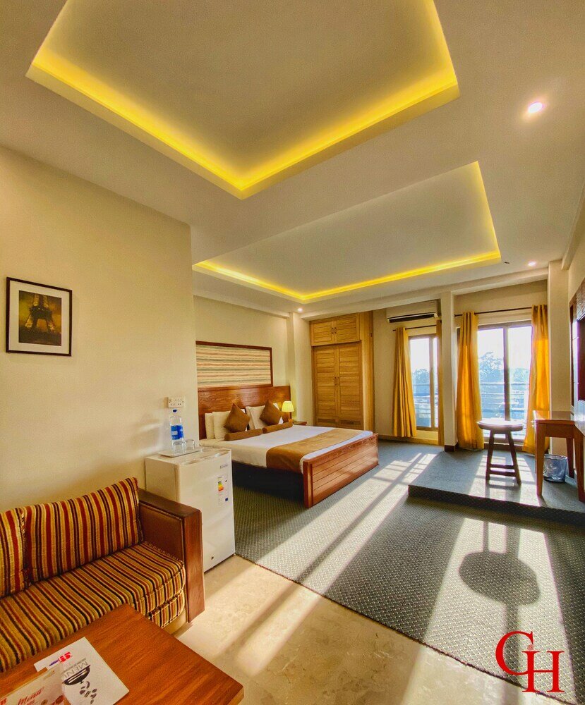 Фото Grand Islamabad Hotel