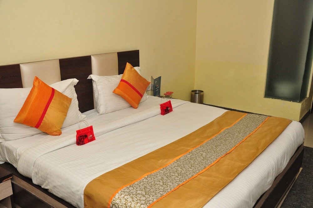 Фото Oyo 1673 Hotel Mm Yellowuds