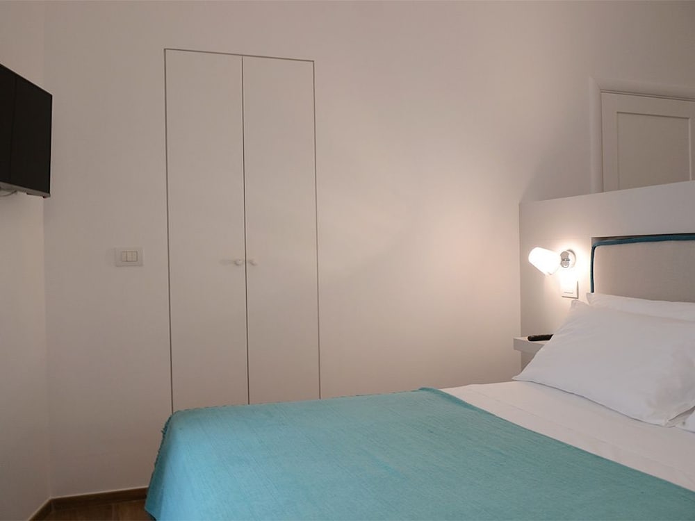 Фото Suite Home Trani Old Town