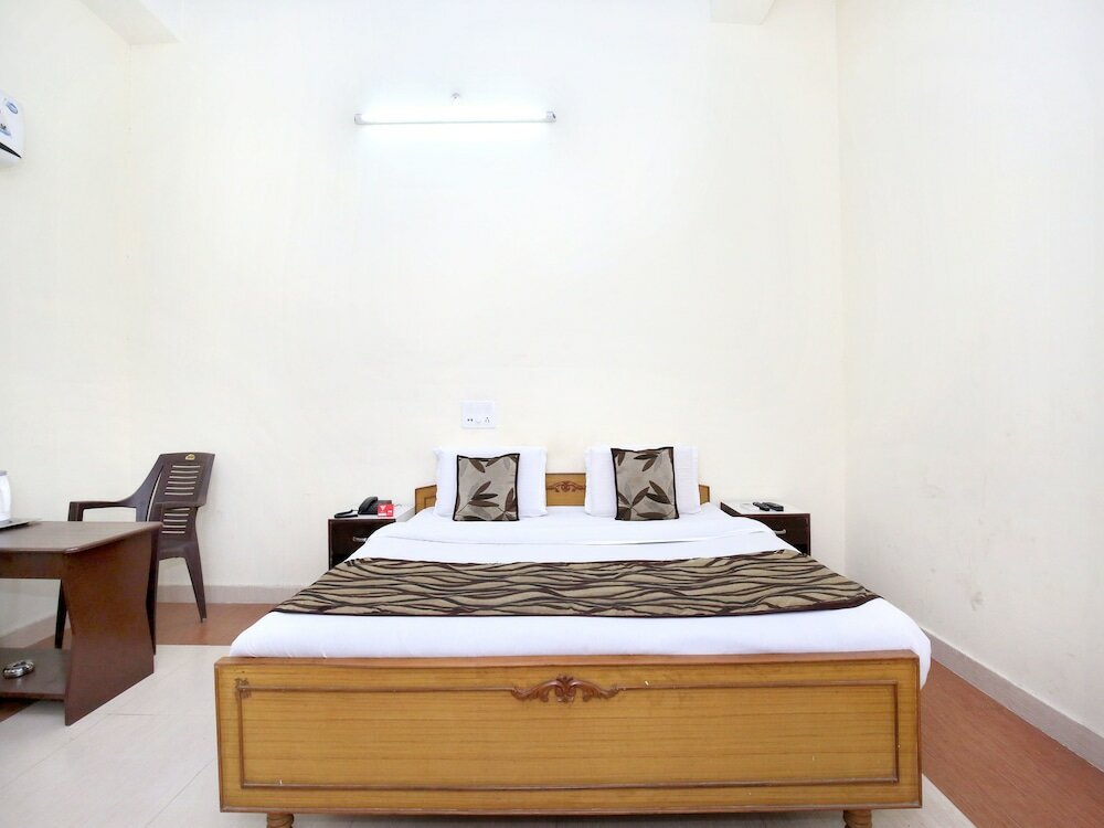 Фото Oyo 7609 Hotel Dolphin