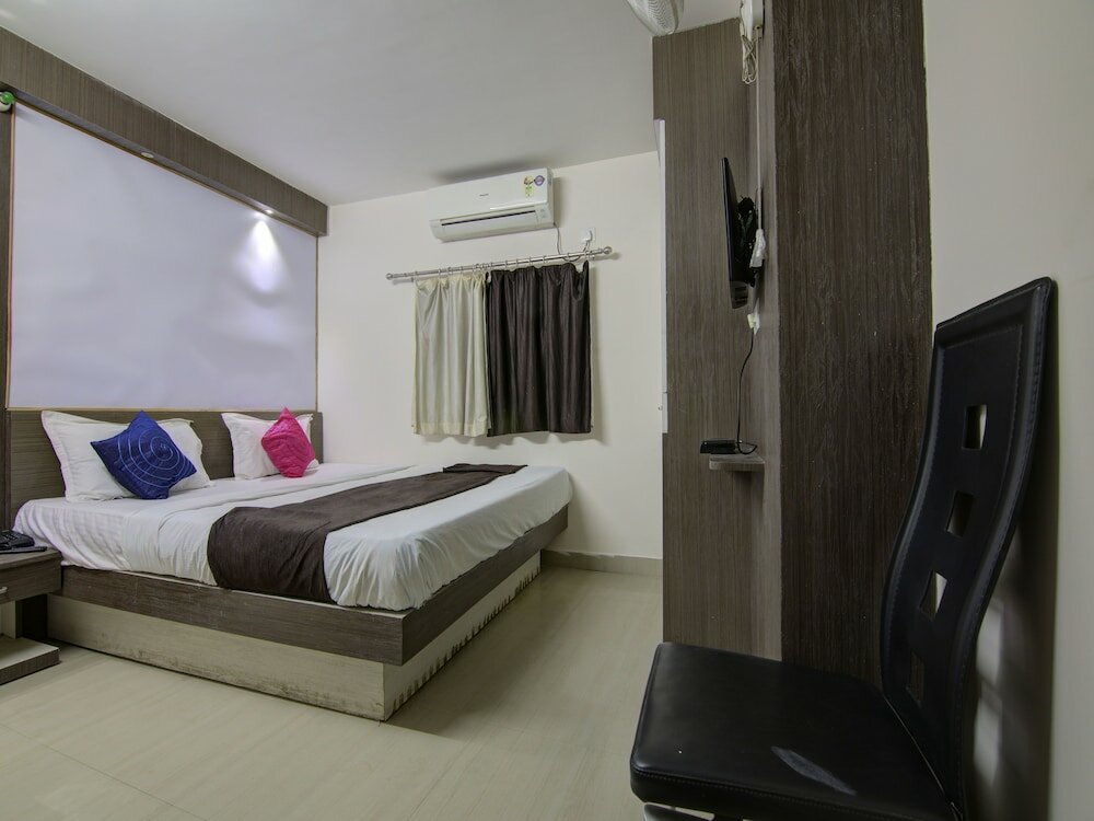 Фото Oyo 12305 Raj Residency