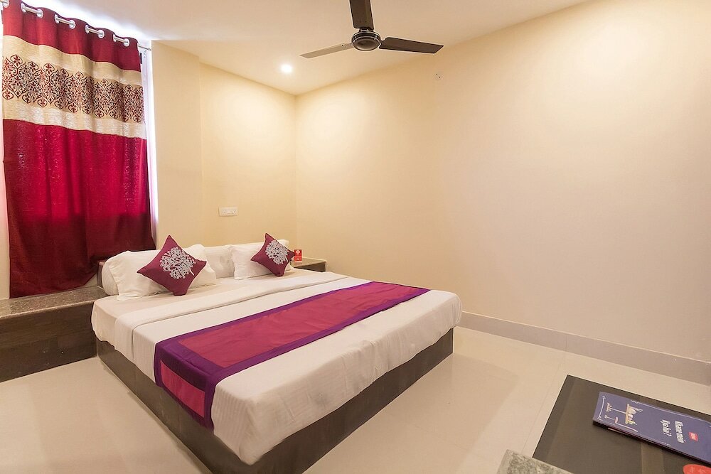 Фото Hotel Om Regency