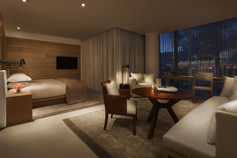 Фото The Miami Beach Edition