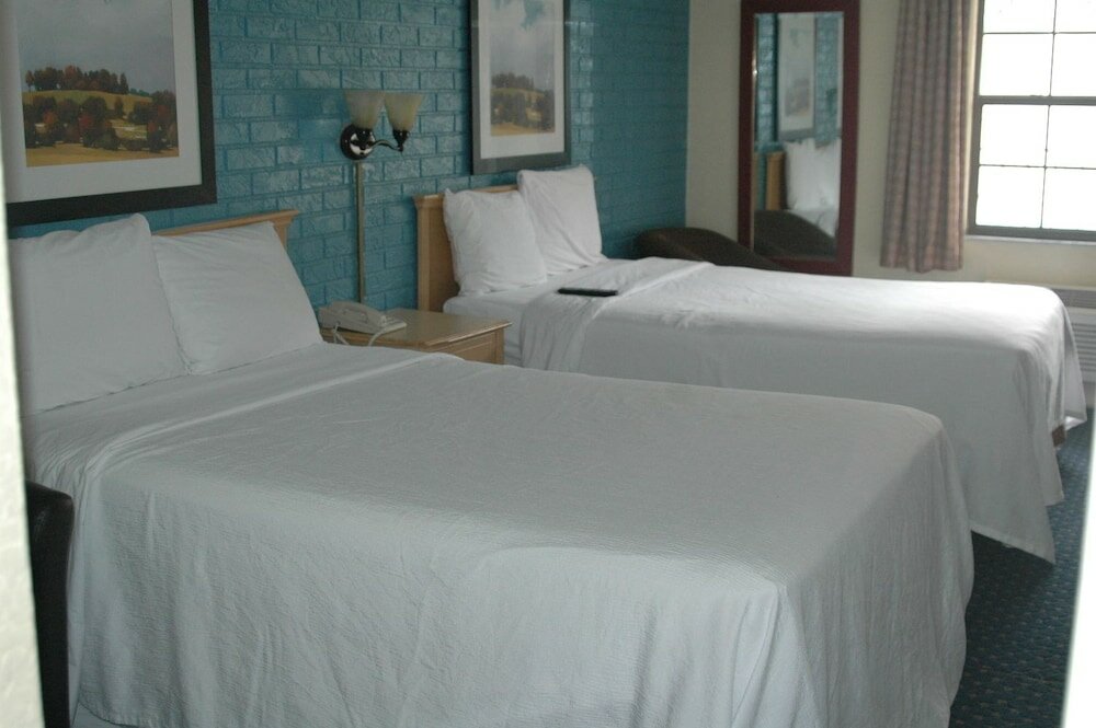 Фото La Casa Inn & Suites