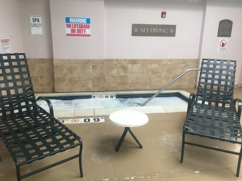 Фото Clarion Hotel & Suites Hamden - New Haven