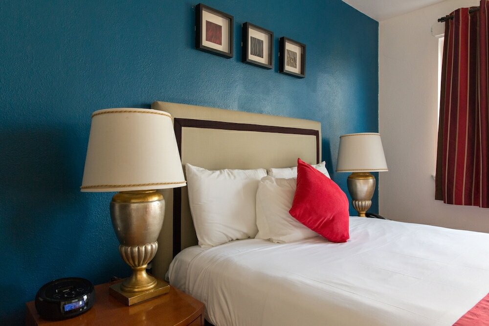 Фото Alpine Inn And Suites