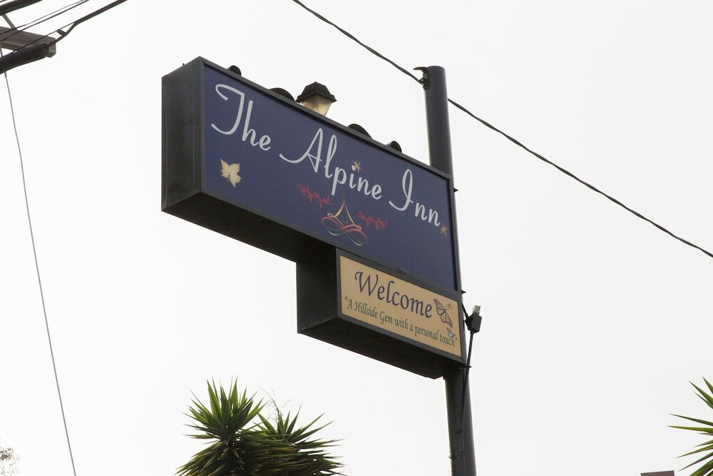Фото Alpine Inn And Suites