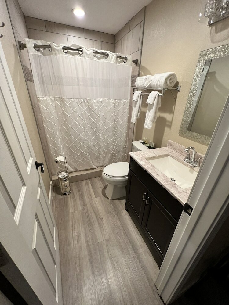 Фото Lantern Light Inn - Romantic Getaway