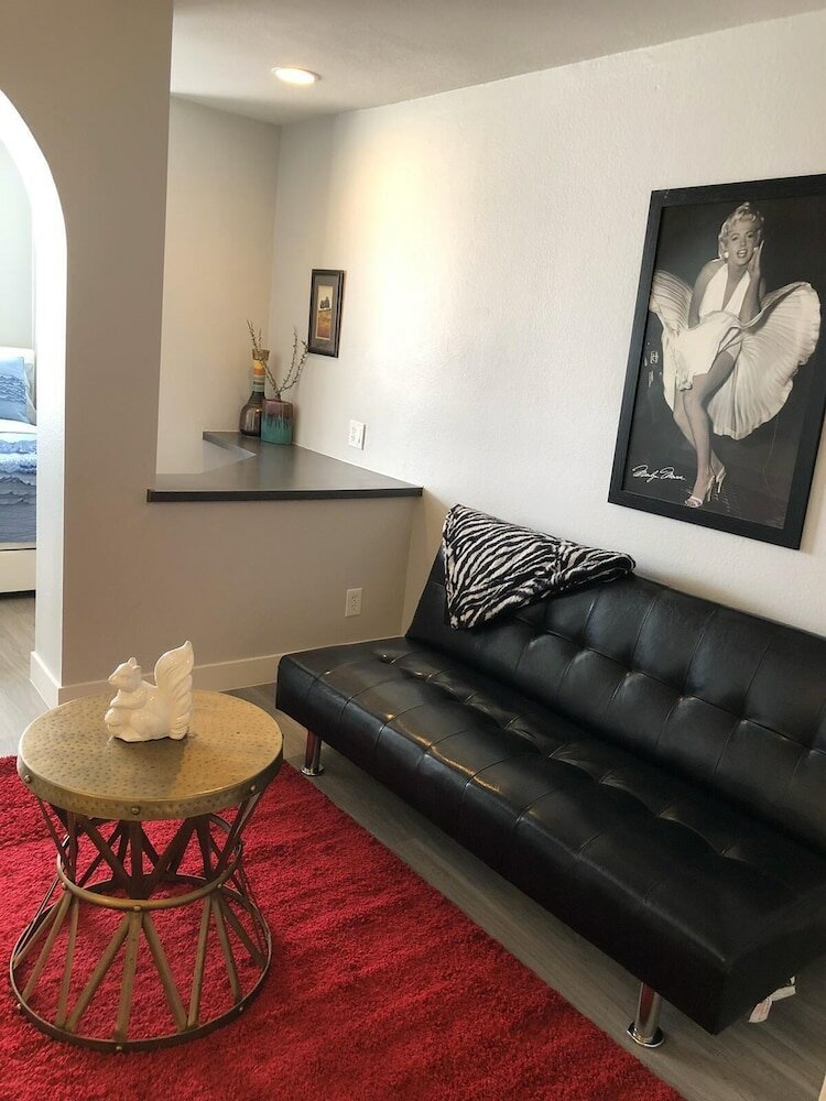 Фото Hollywood Cozy Place