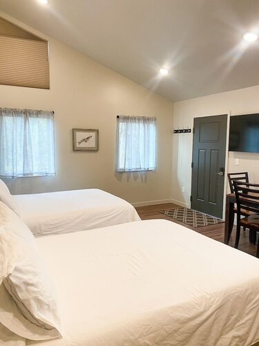 Гостиница Spruce Lodge