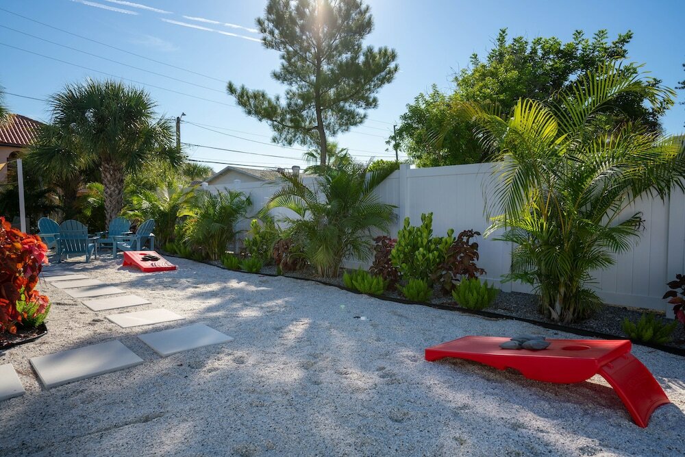 Фото The Bungalows