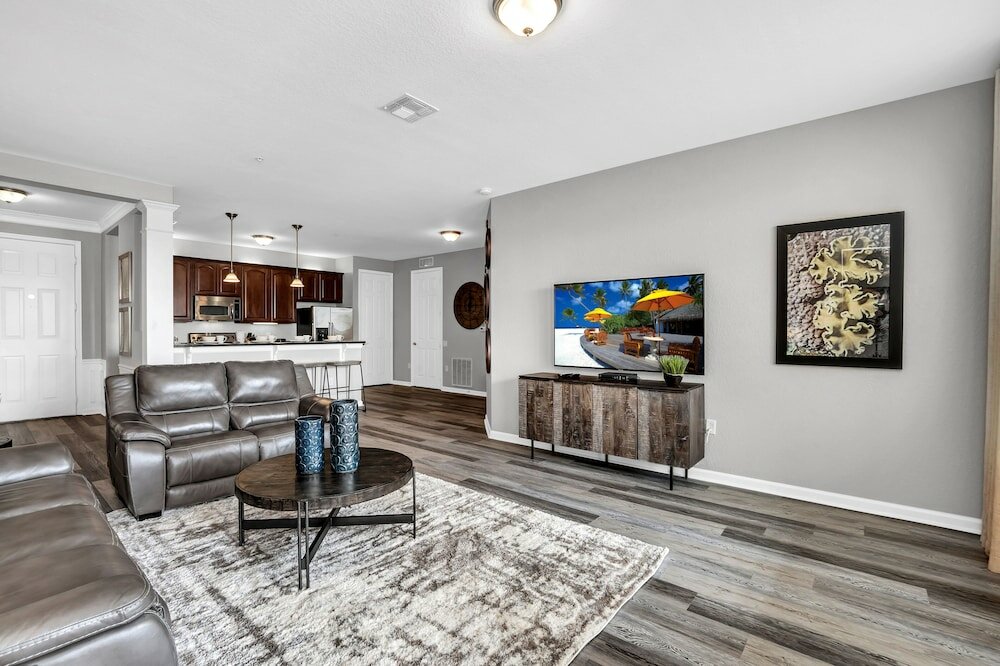 Фото 4816 Cayview Ave № 306