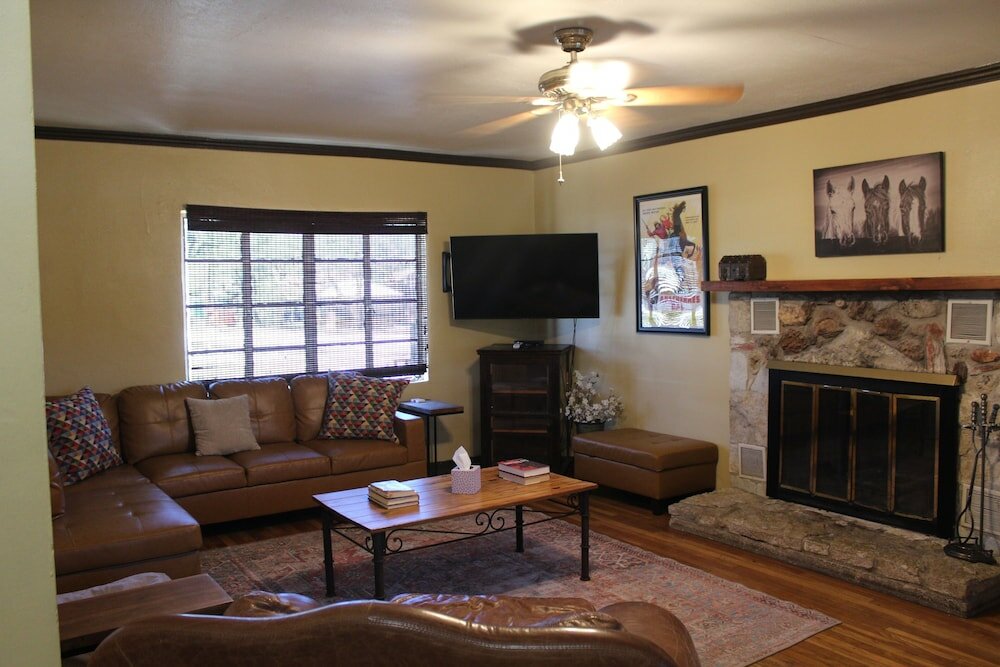 Фото The Springs Retreat