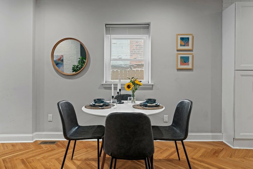 Фото Modern & Comfy - 5 - Location GameRoom