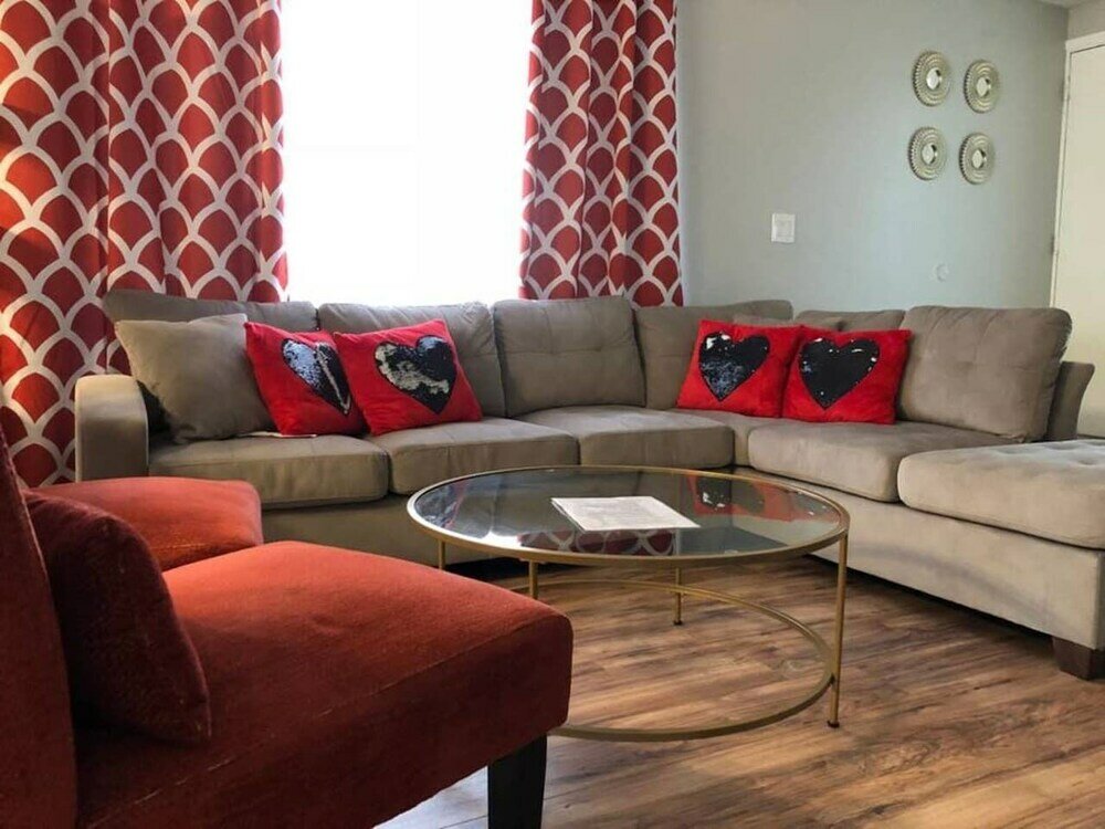 Фото 6150 Sandcrest · New! Walk to Universal. Sleep 9. Near Disney