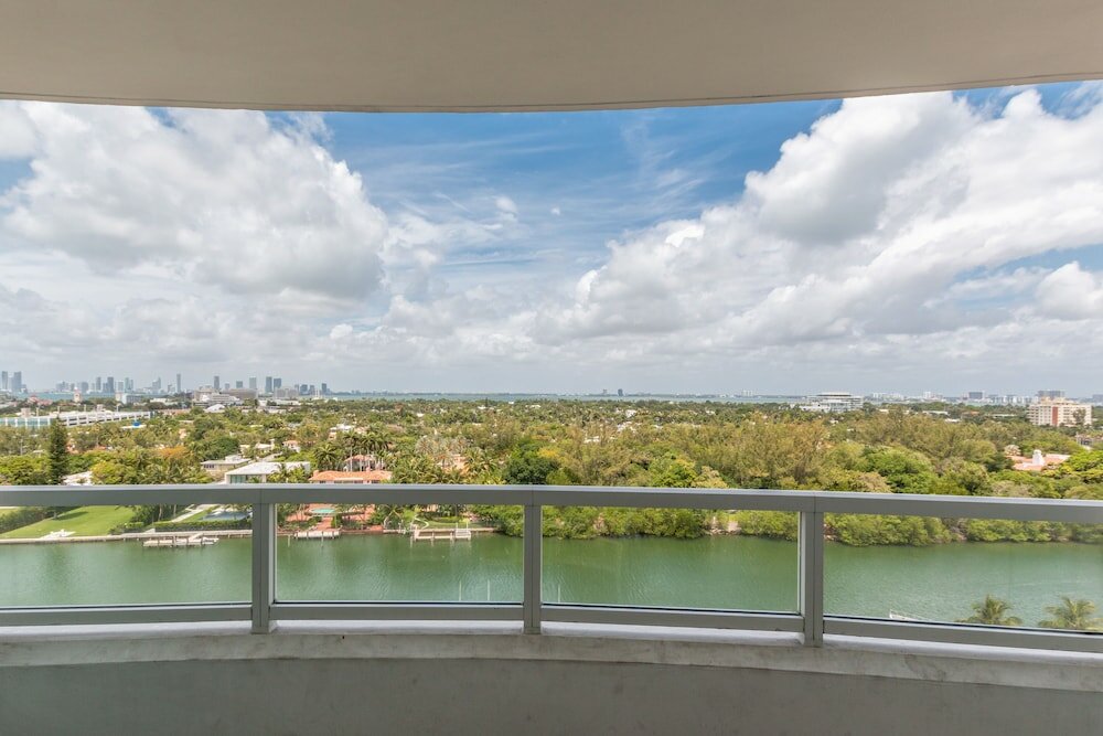 Фото Fontainebleau Miami Beach Private Luxury Suites